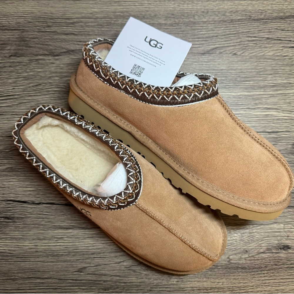NWT tasman ugg slippers size 8
